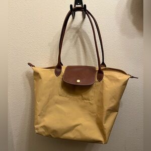 Longchamp large pliage tote